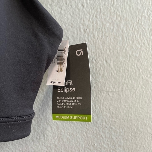 NWT Gap Eclipse Medium Support Strappy Sports Bra in Bkack. Size X-Small - Picture 4 of 7